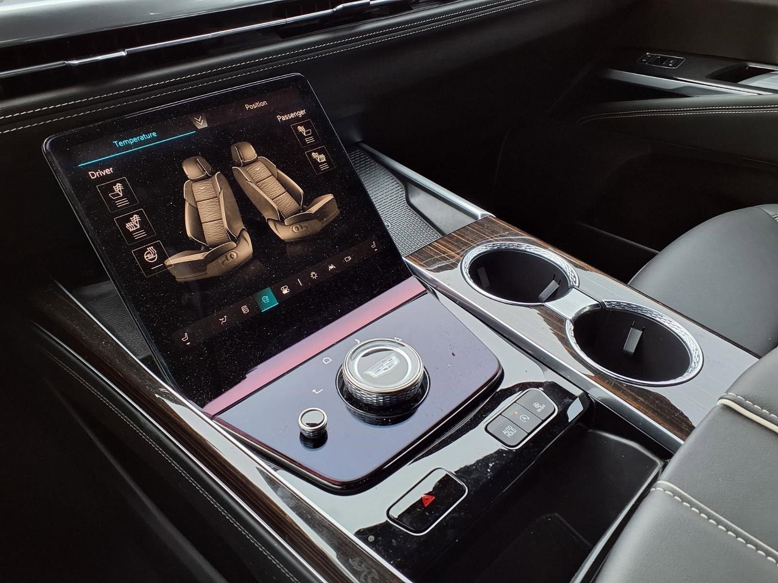 2025 Cadillac Escalade Luxury