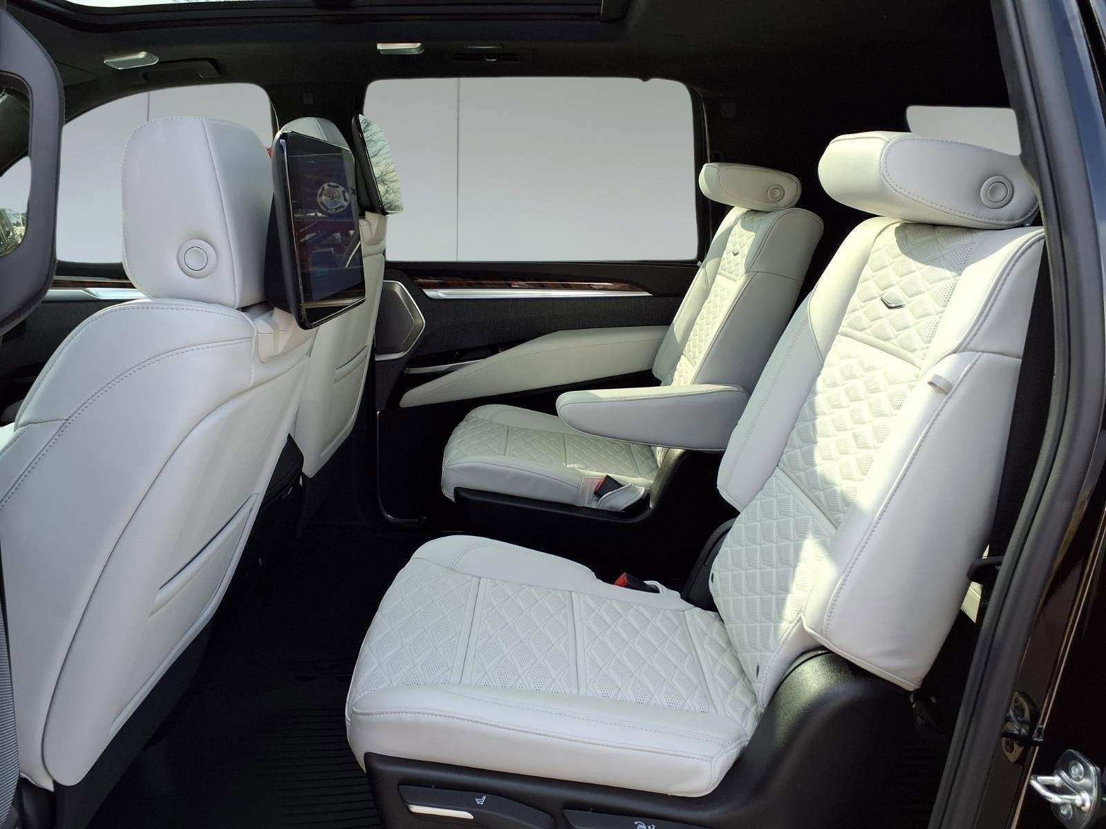 2026 Cadillac Escalade ESV Platinum Sport