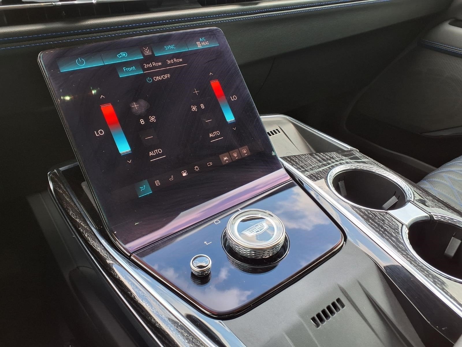2025 Cadillac ESCALADE IQ Sport 1