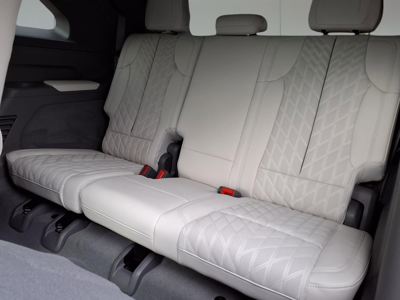 2025 Cadillac ESCALADE IQ Sport 1