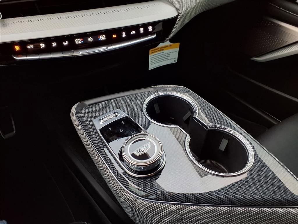 2026 Cadillac OPTIQ Luxury