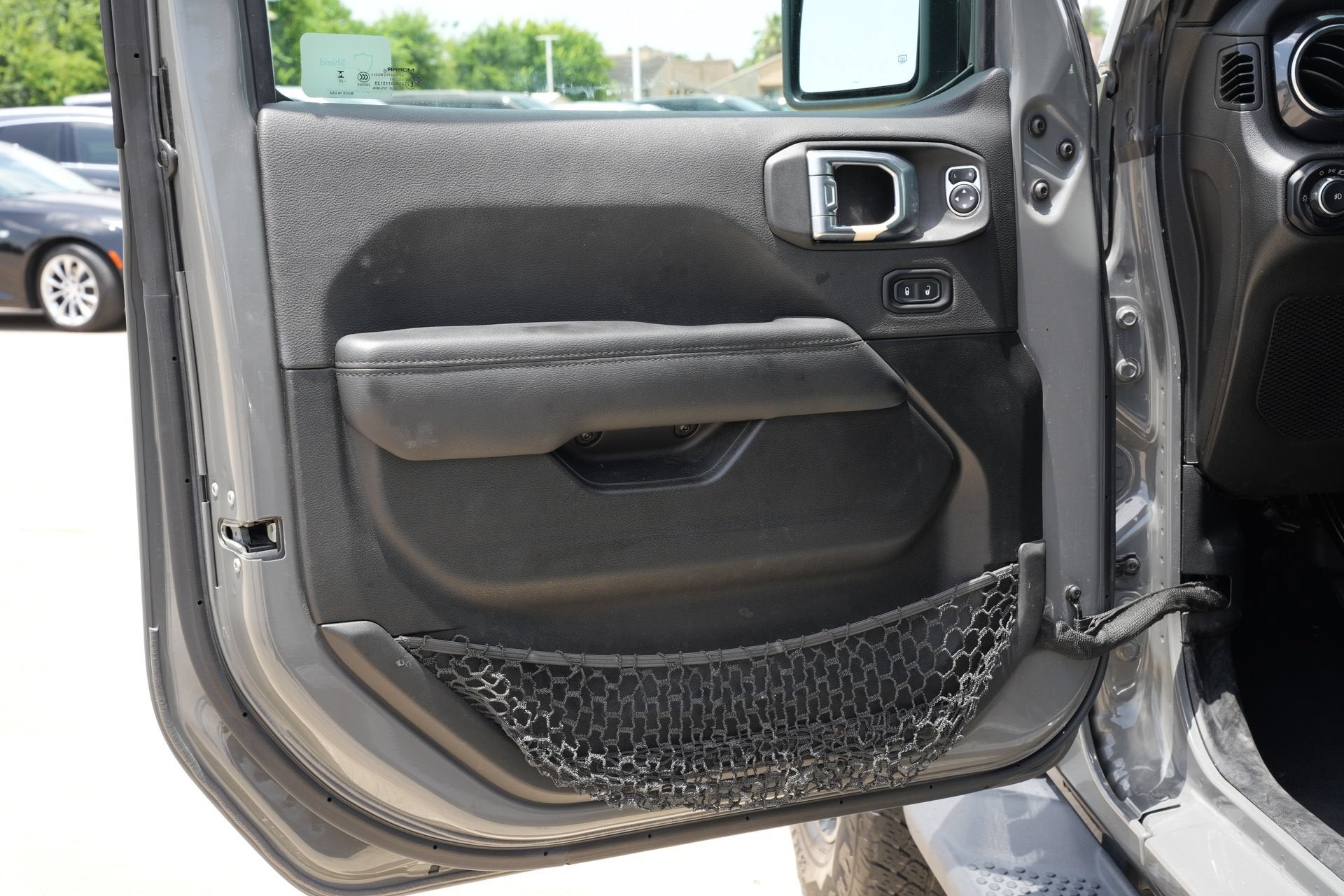 2023 Jeep Wrangler Sahara Altitude