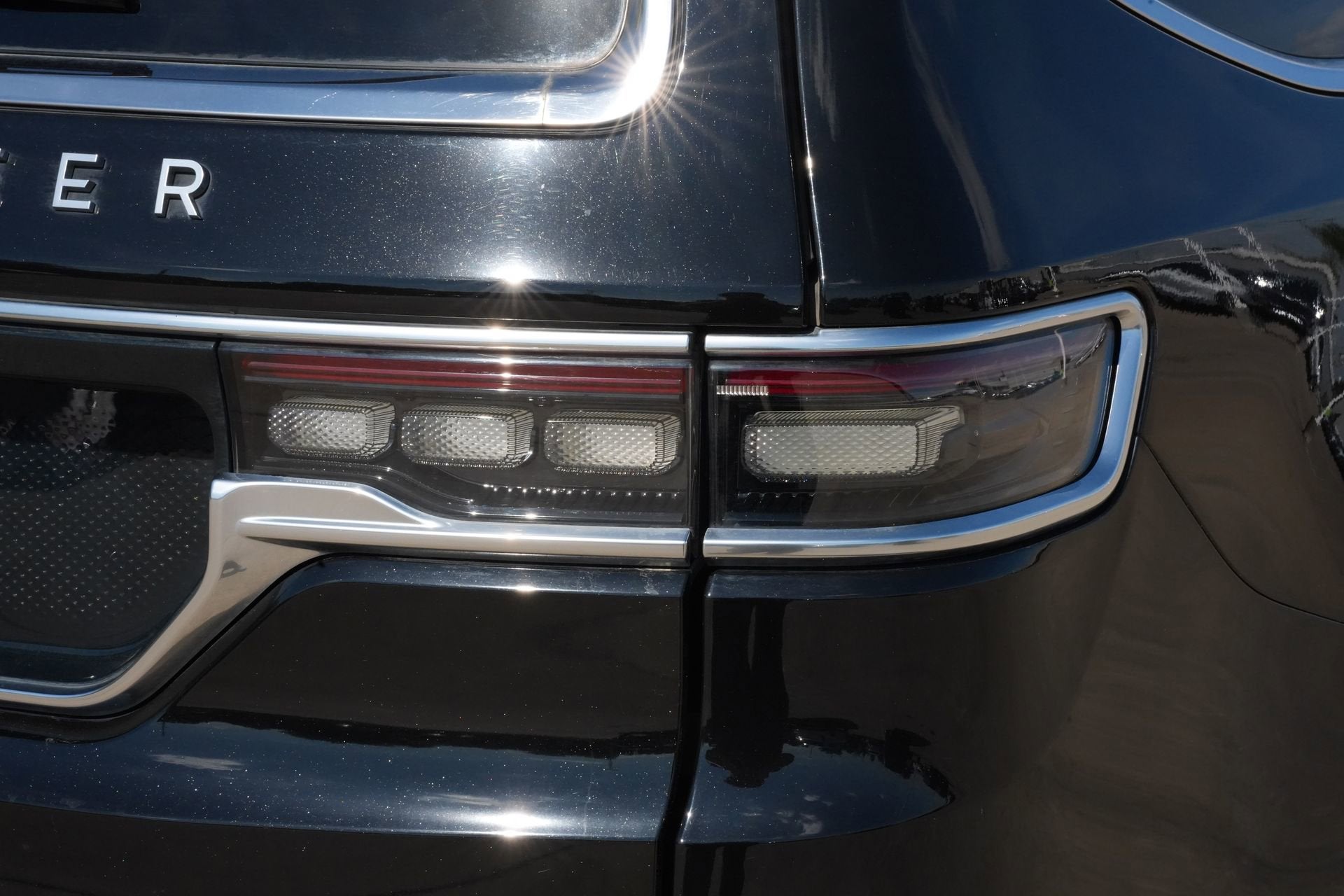 2022 Jeep Grand Wagoneer Series II