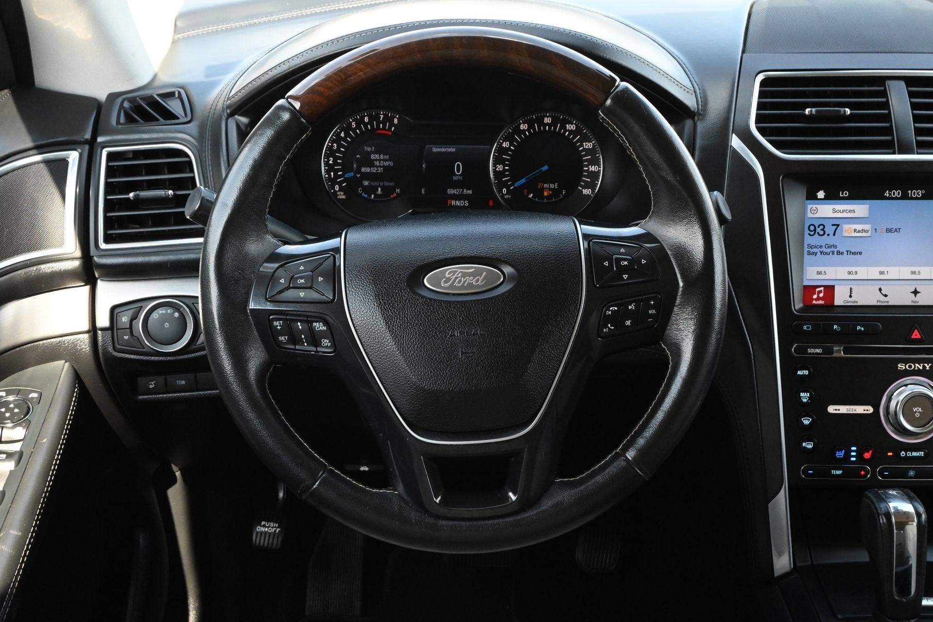 2017 Ford Explorer Platinum