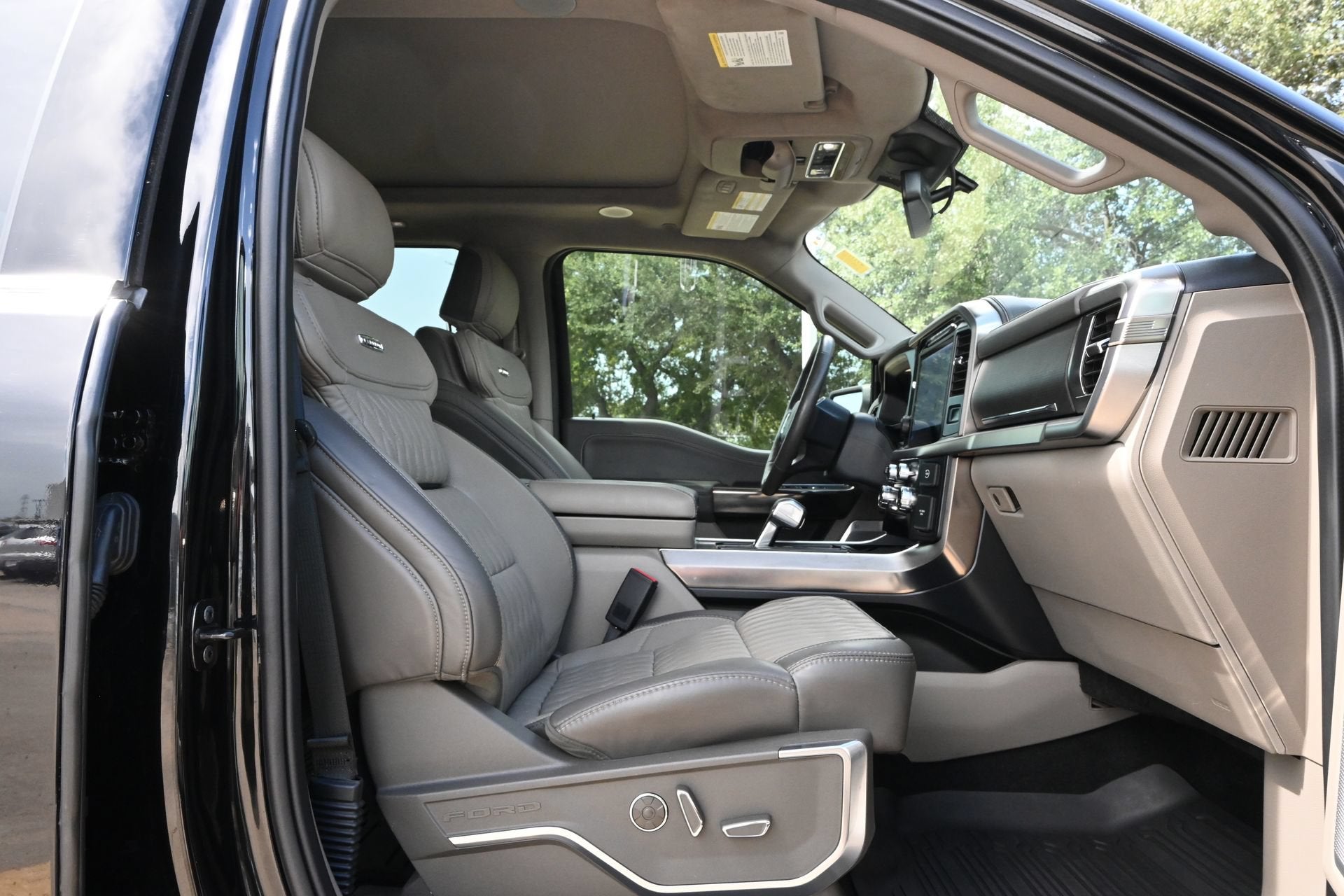 2024 Ford F-150 Platinum