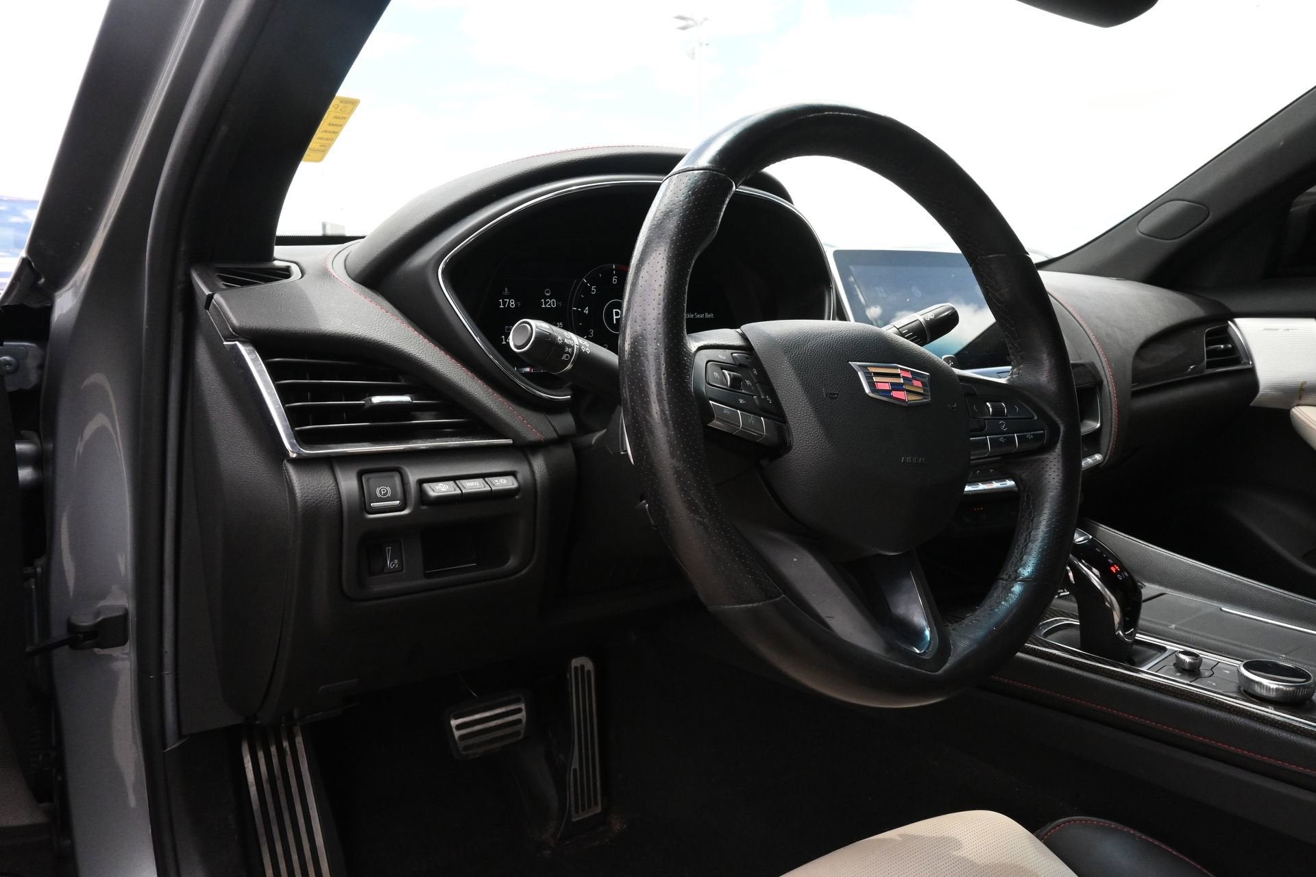 2023 Cadillac CT5 Sport