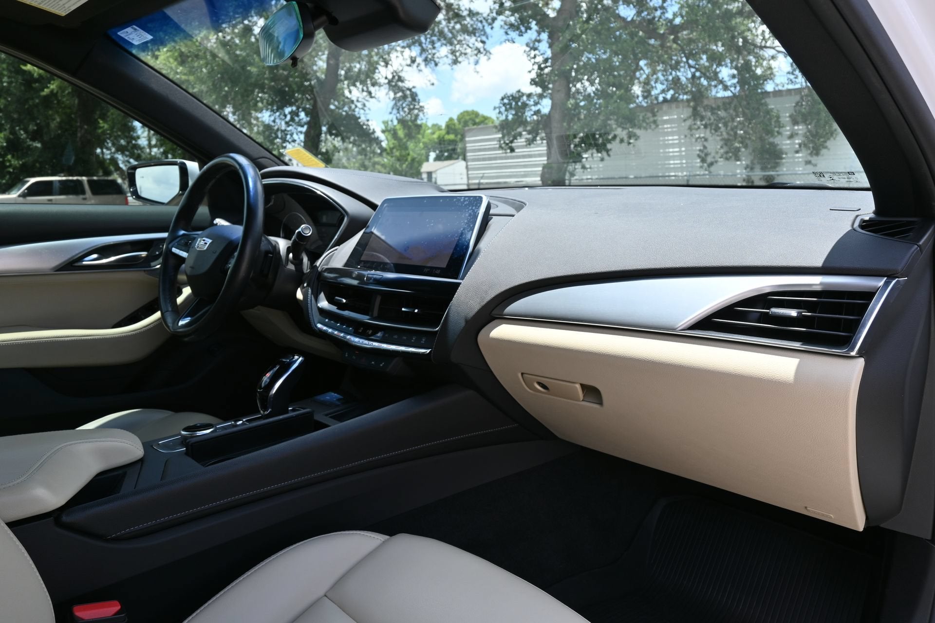 2023 Cadillac CT5 Luxury