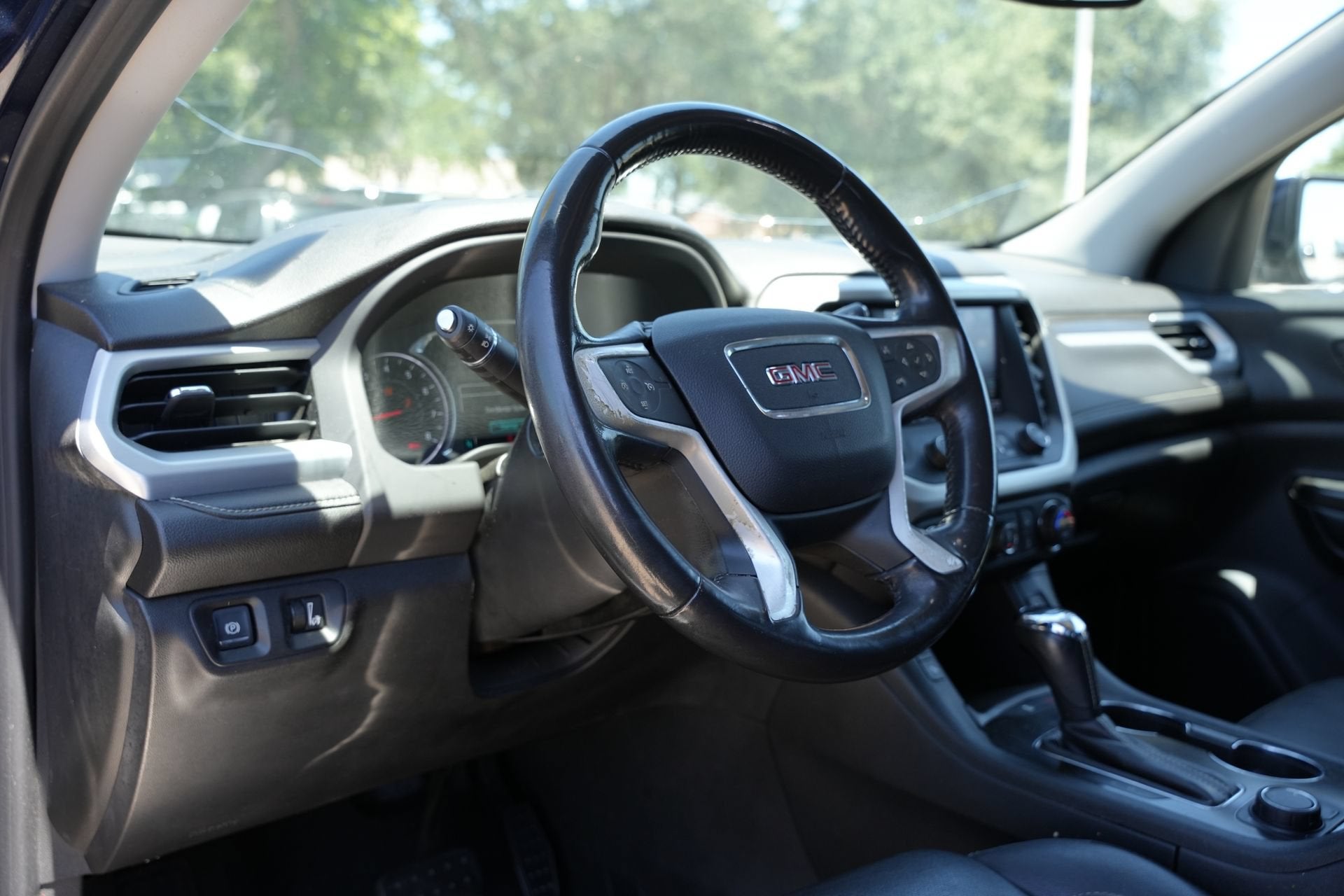 2017 GMC Acadia SLT