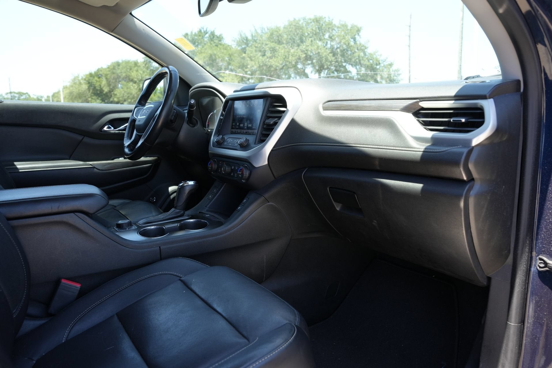 2017 GMC Acadia SLT