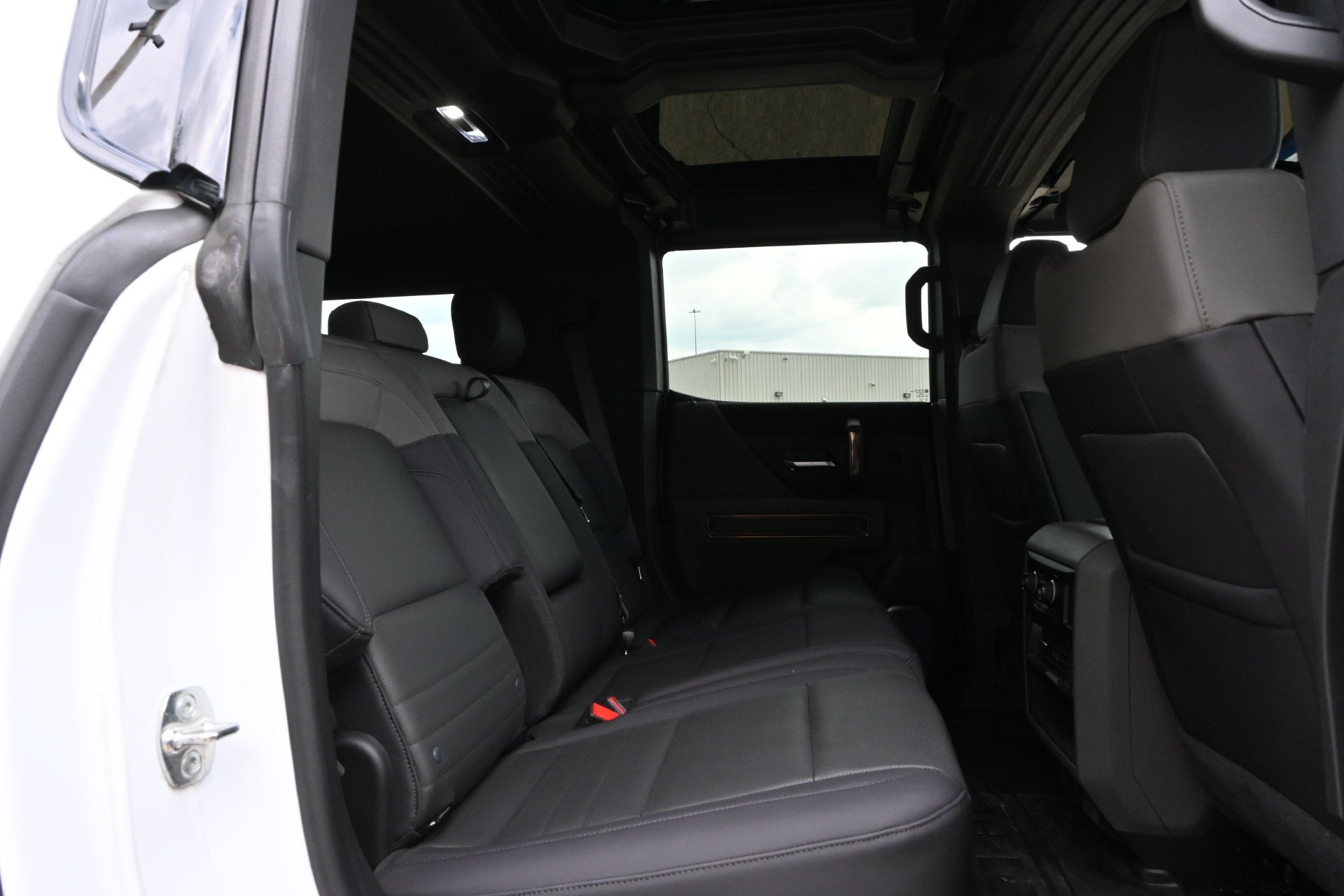 2025 GMC HUMMER EV SUV 2X