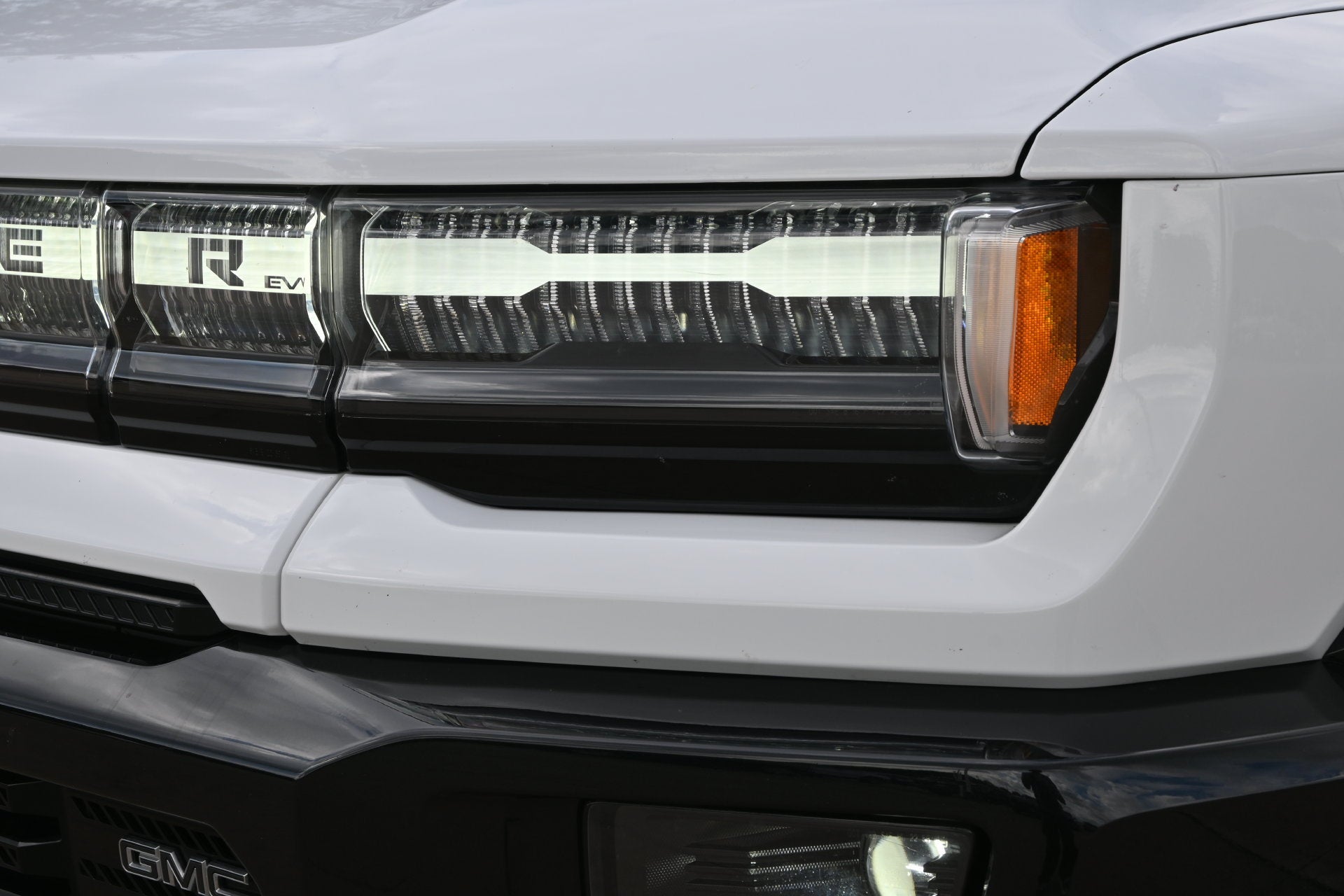 2025 GMC HUMMER EV SUV 2X