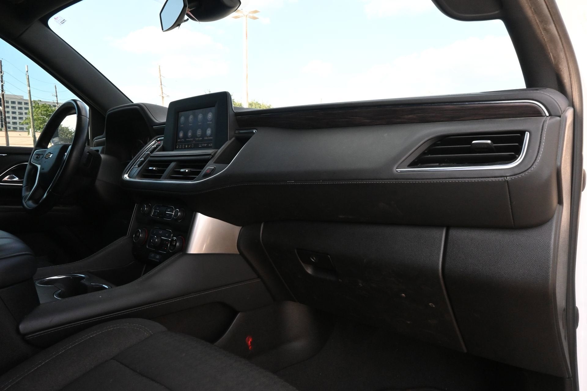 2023 Chevrolet Suburban LS