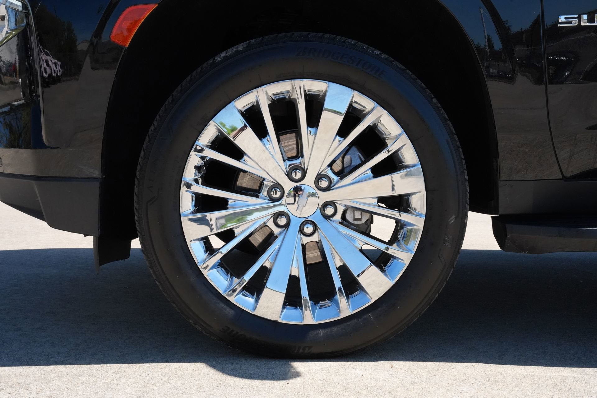 2023 Chevrolet Suburban High Country