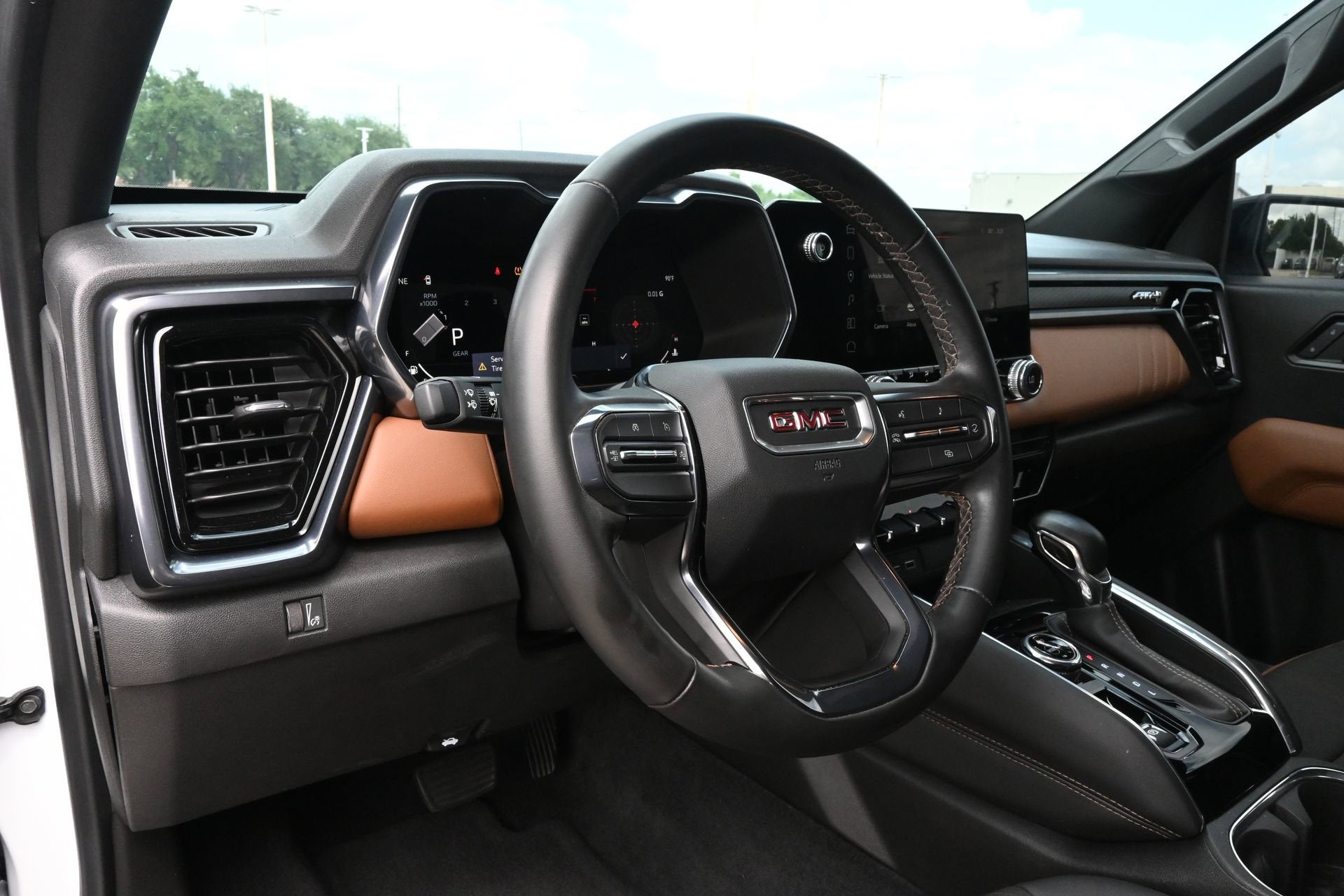 2024 GMC Canyon AT4