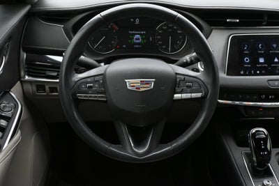 2023 Cadillac XT4 Luxury