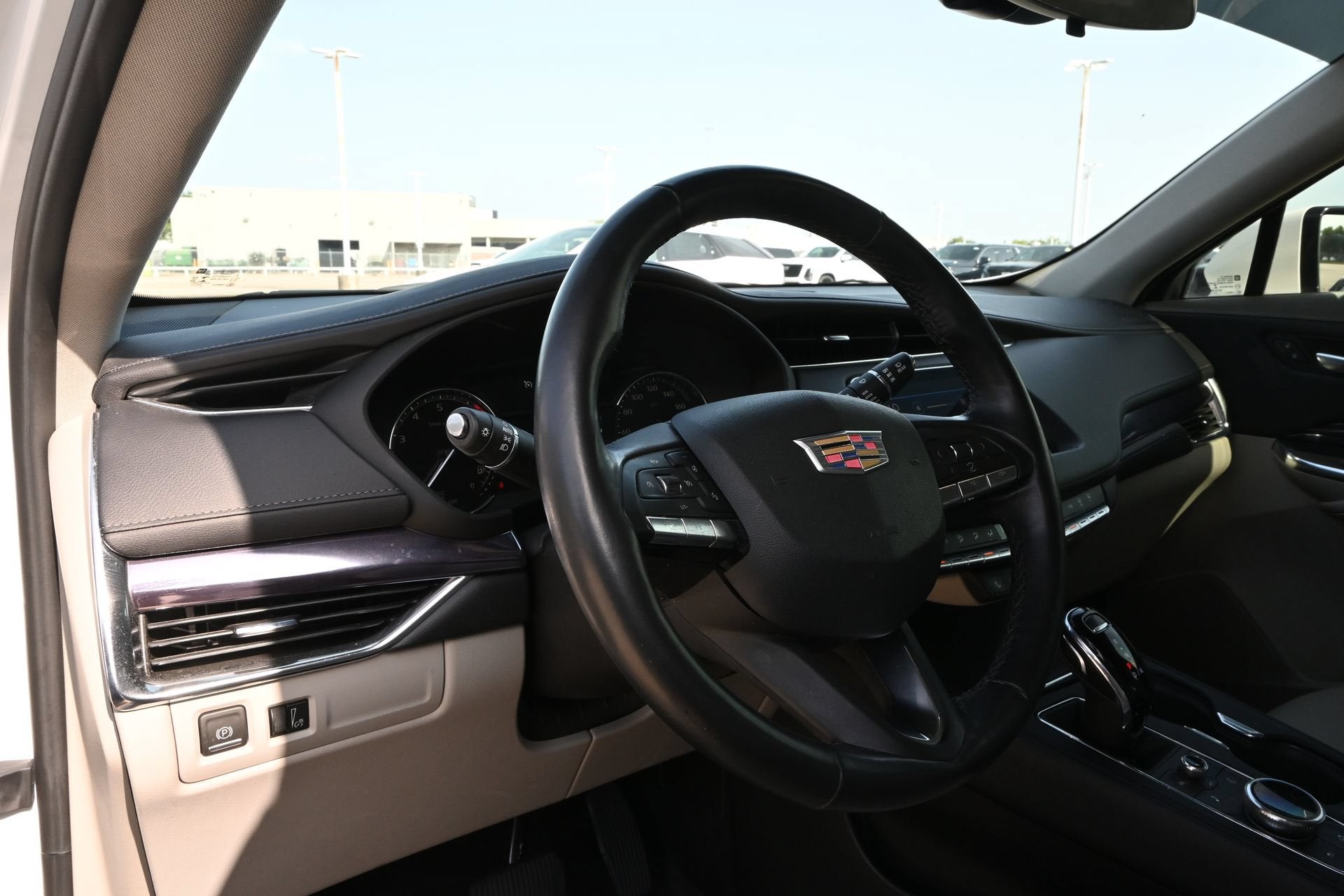 2023 Cadillac XT4 FWD Luxury