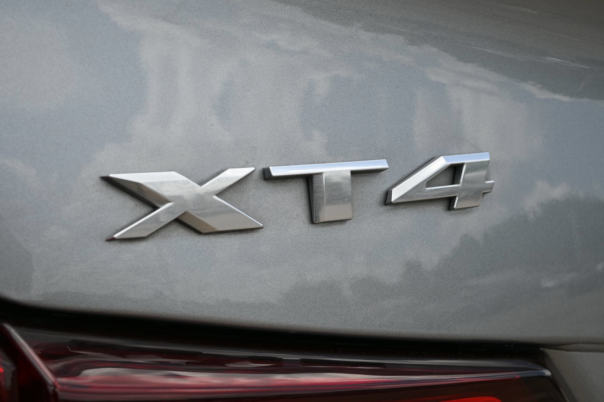 2024 Cadillac XT4 Luxury