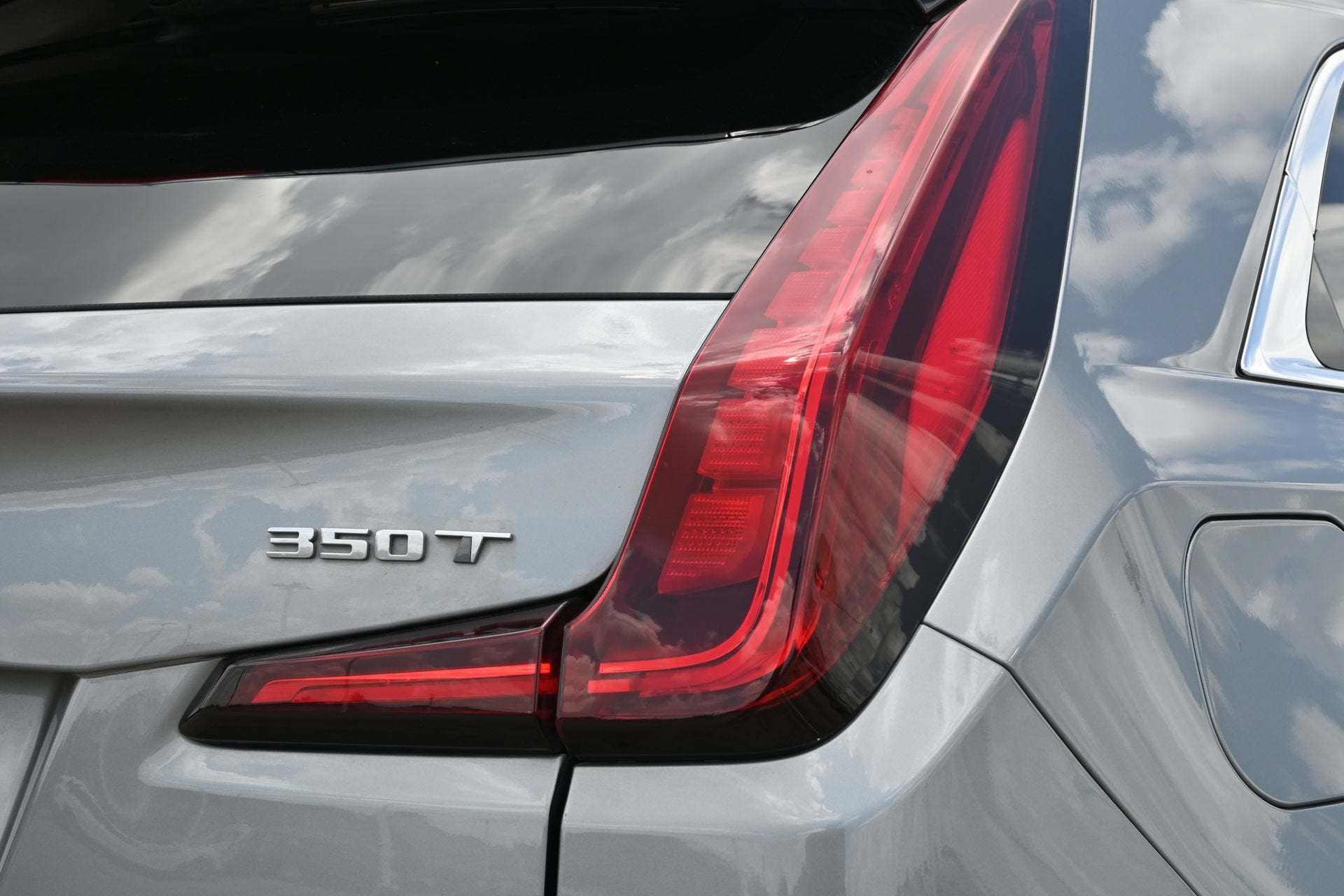 2024 Cadillac XT4 Luxury