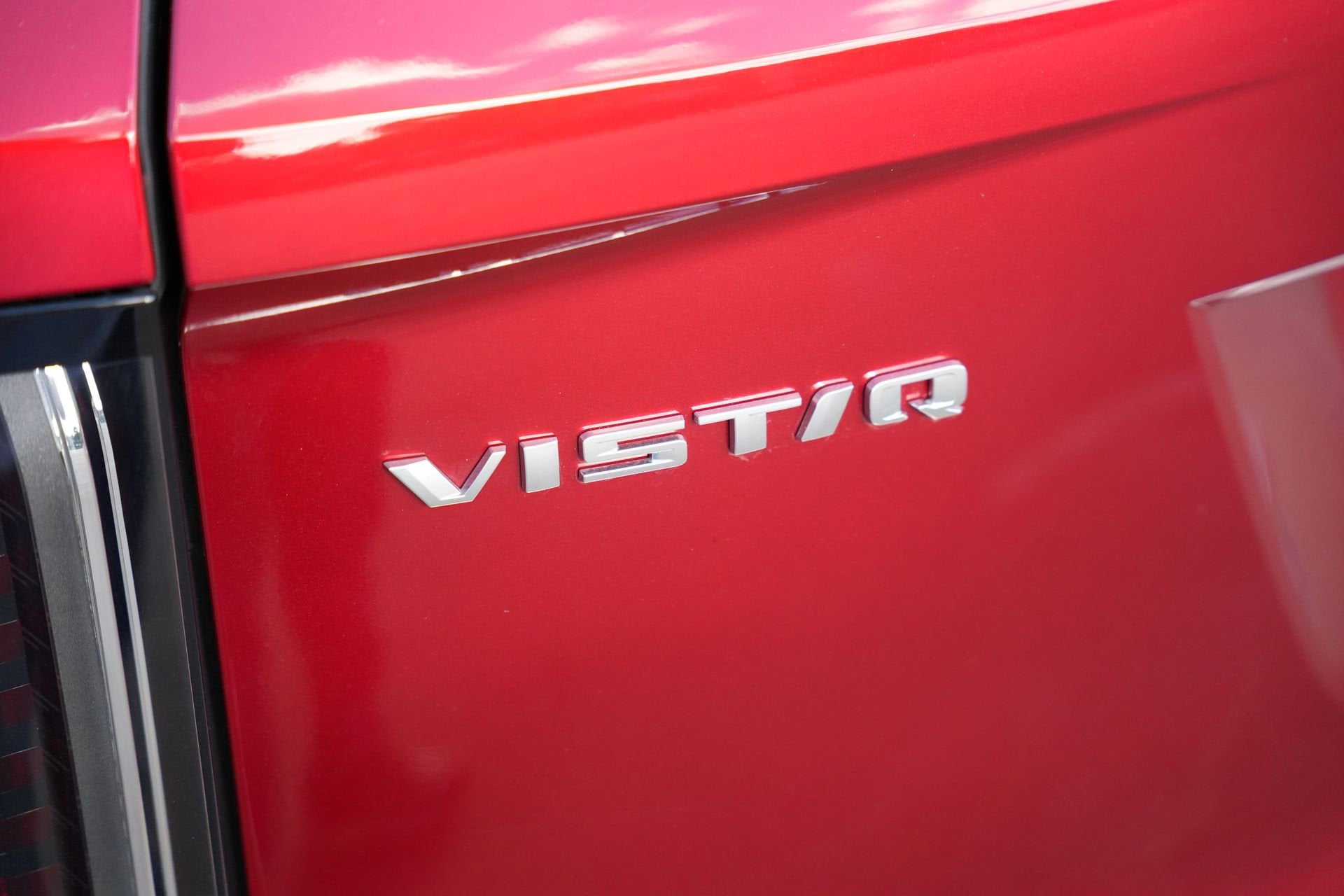 2026 Cadillac VISTIQ Luxury