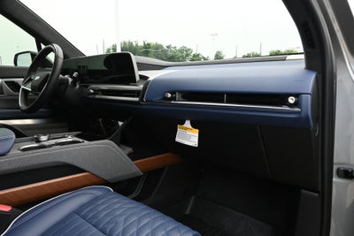 2026 Cadillac VISTIQ Premium Luxury