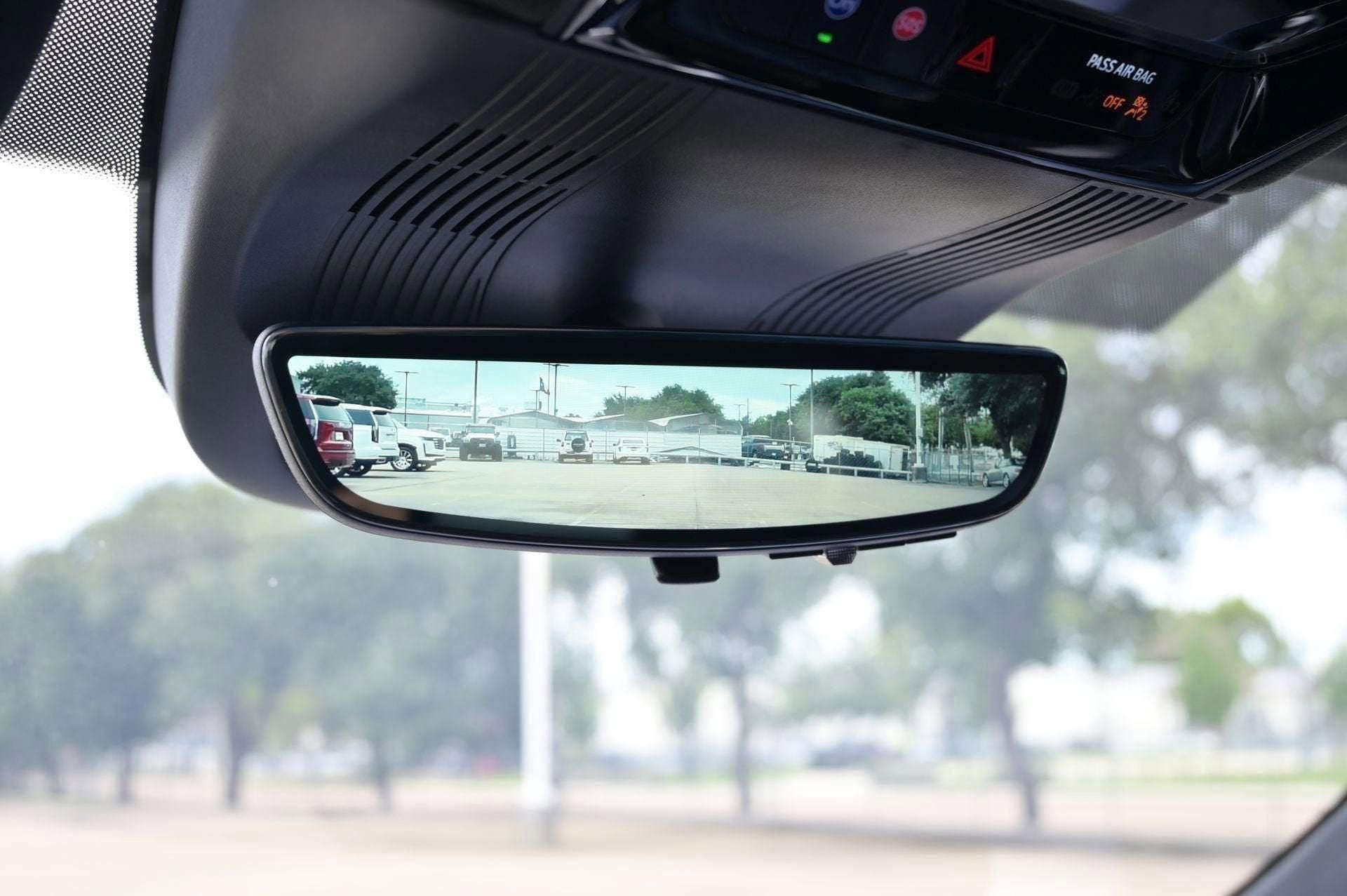 2026 Cadillac VISTIQ Premium Luxury