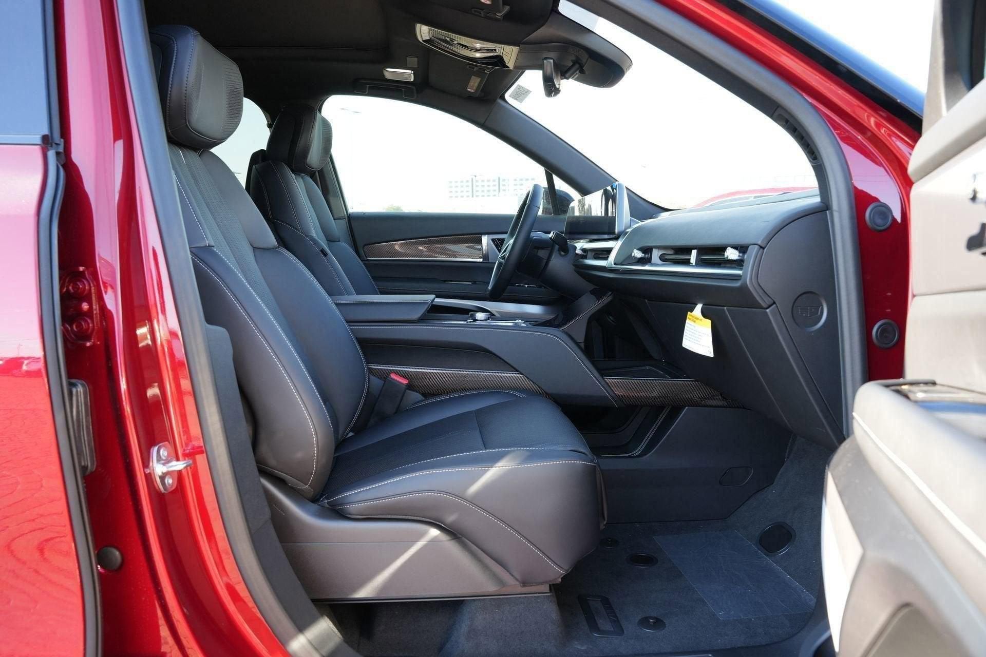 2026 Cadillac VISTIQ Sport