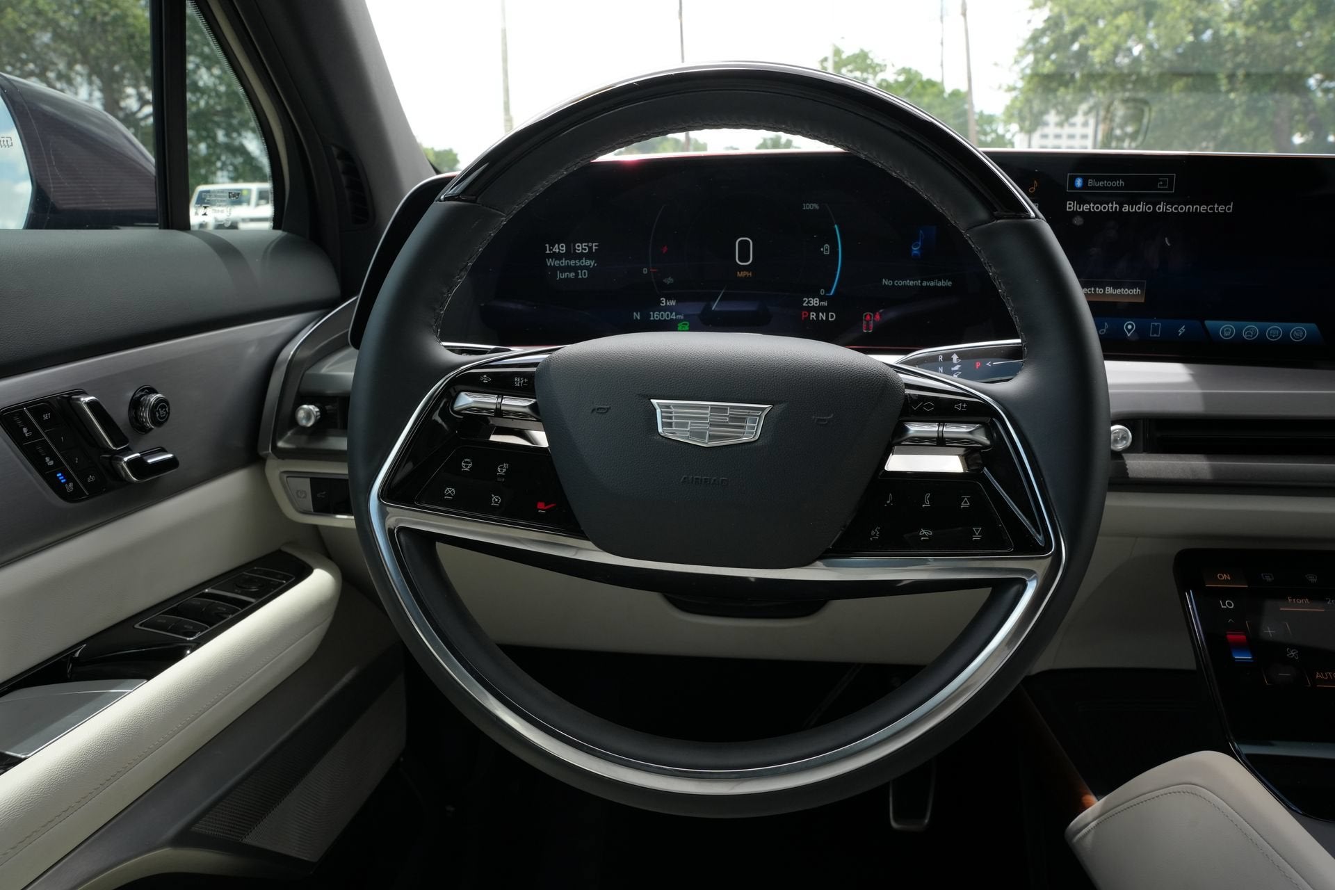 2026 Cadillac VISTIQ Sport