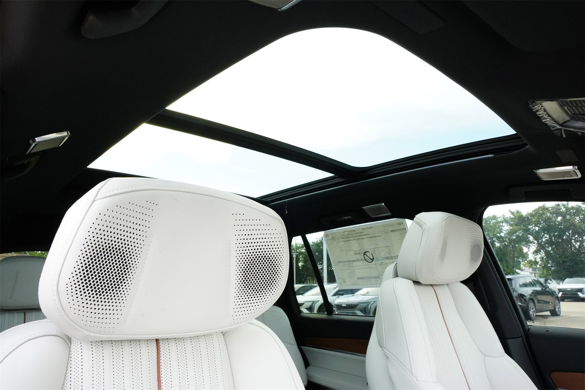 2026 Cadillac VISTIQ Sport