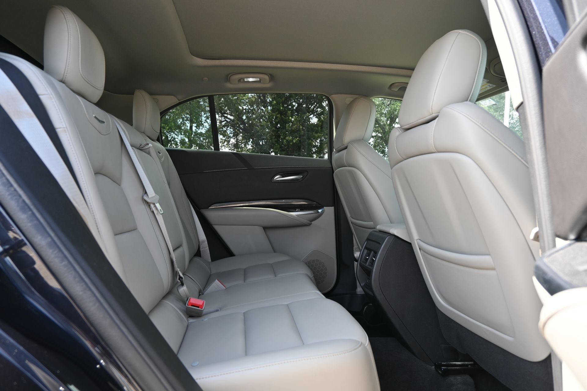 2022 Cadillac XT4 Premium Luxury
