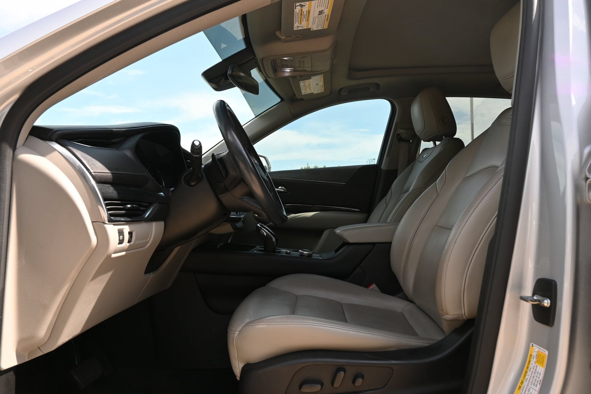 2020 Cadillac XT4 FWD Premium Luxury