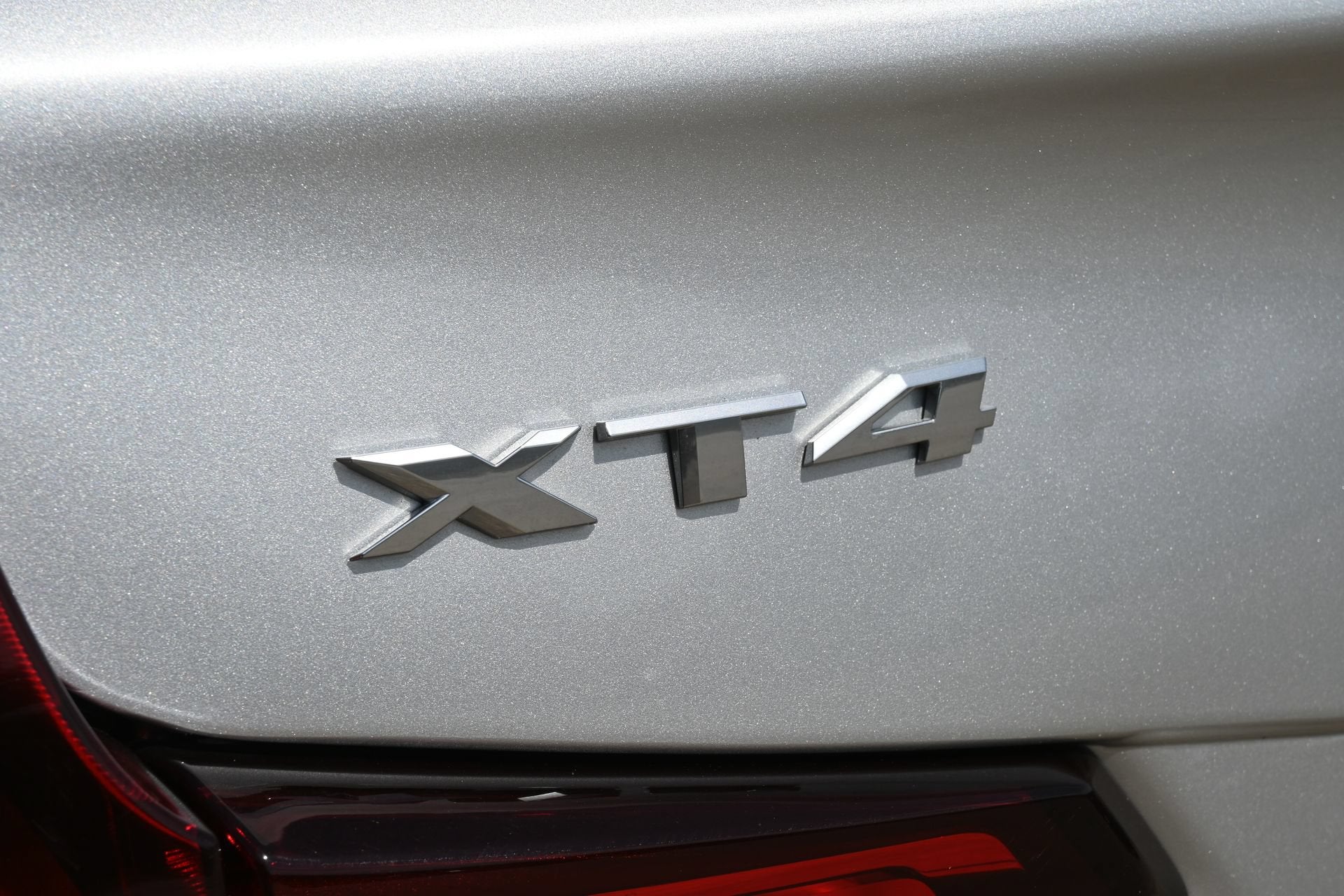2020 Cadillac XT4 FWD Premium Luxury