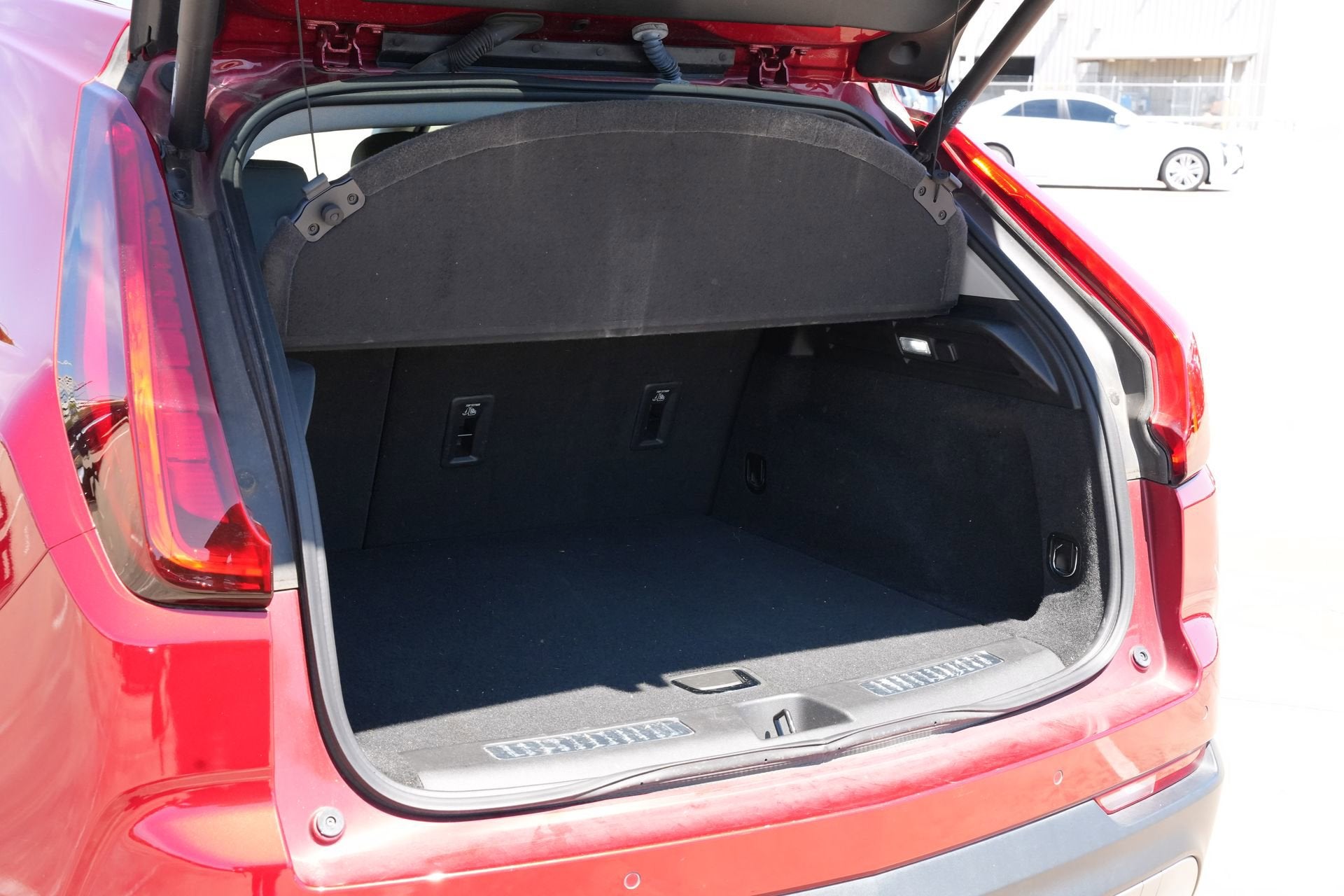 2022 Cadillac XT4 Premium Luxury