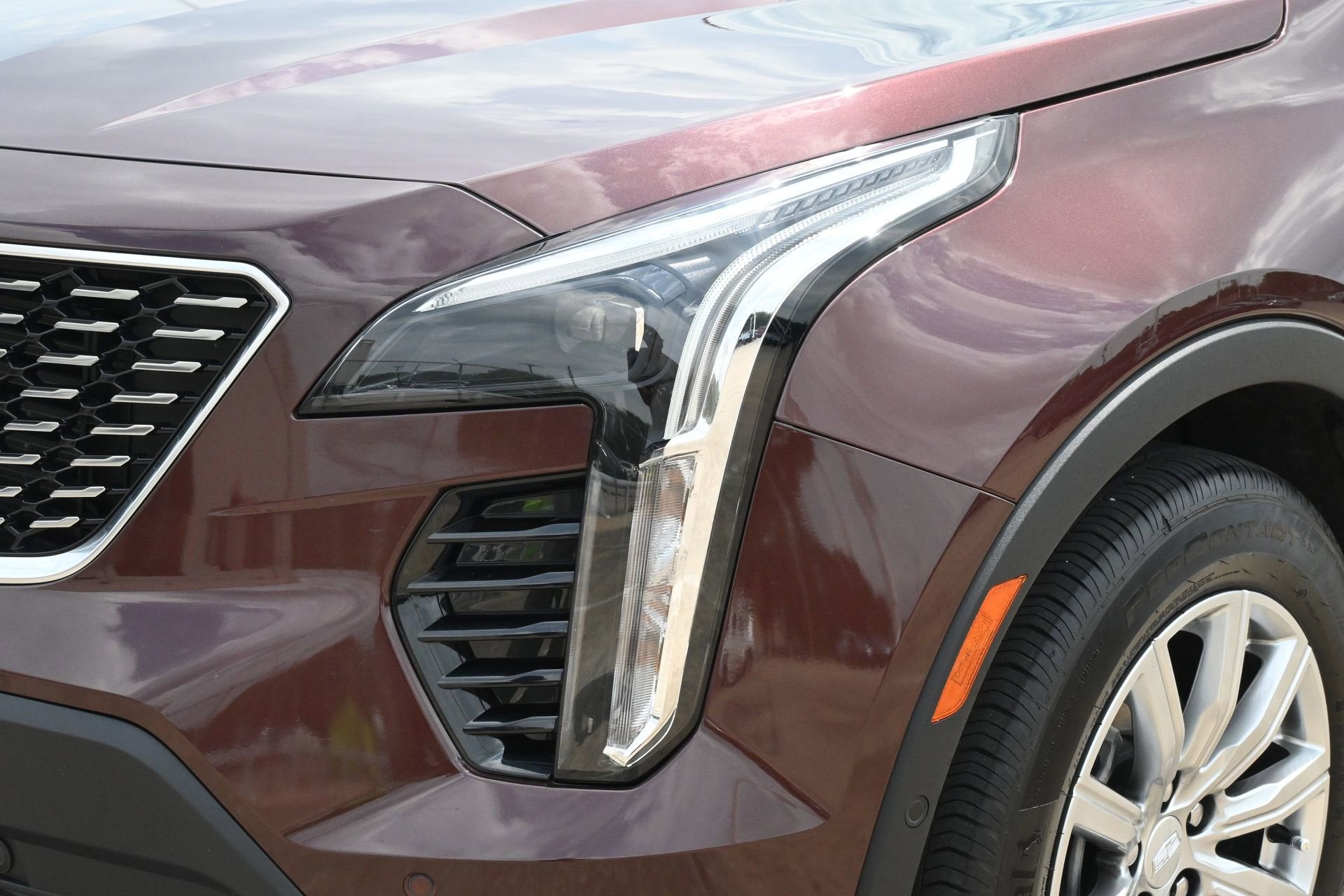 2022 Cadillac XT4 Premium Luxury