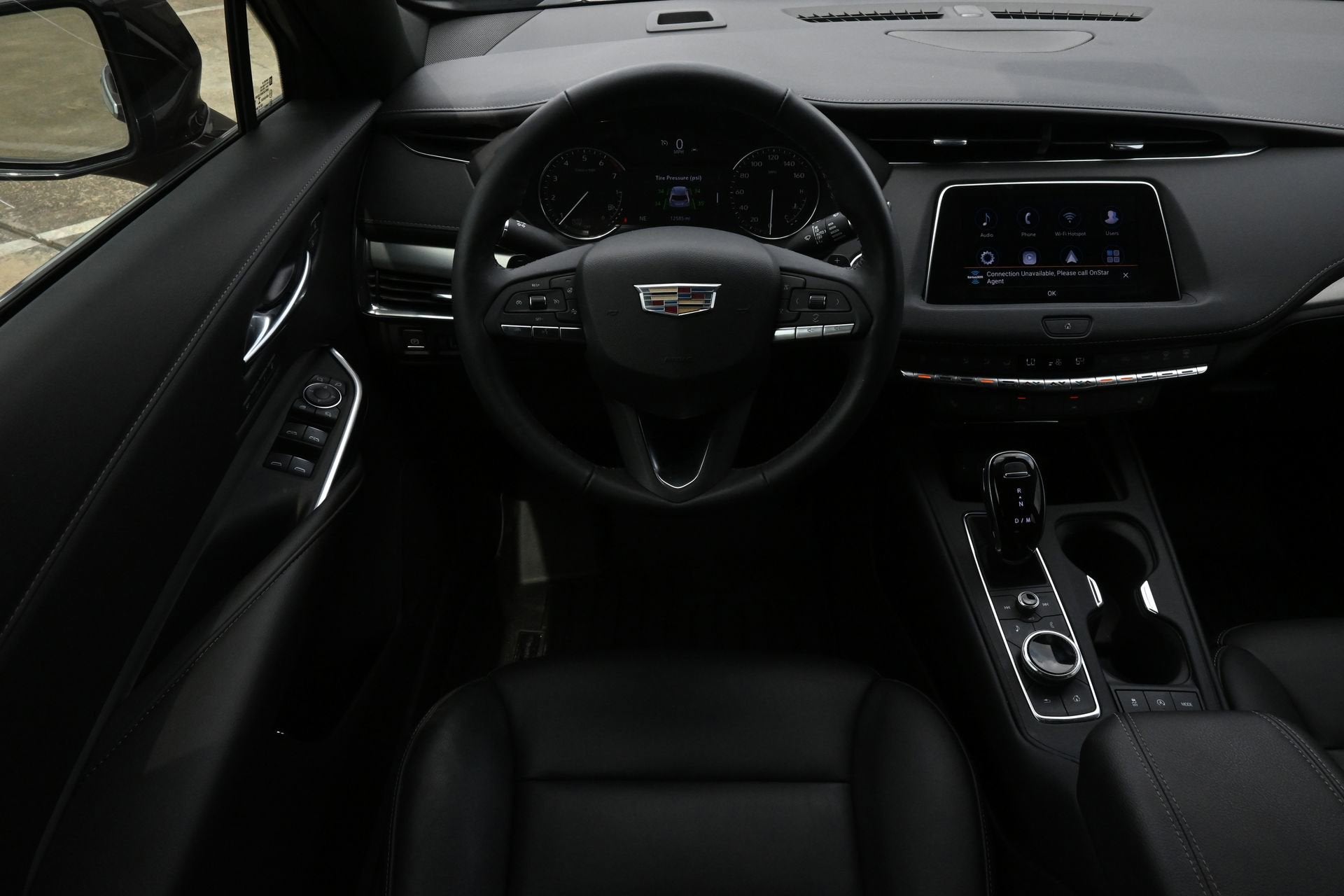 2022 Cadillac XT4 Premium Luxury