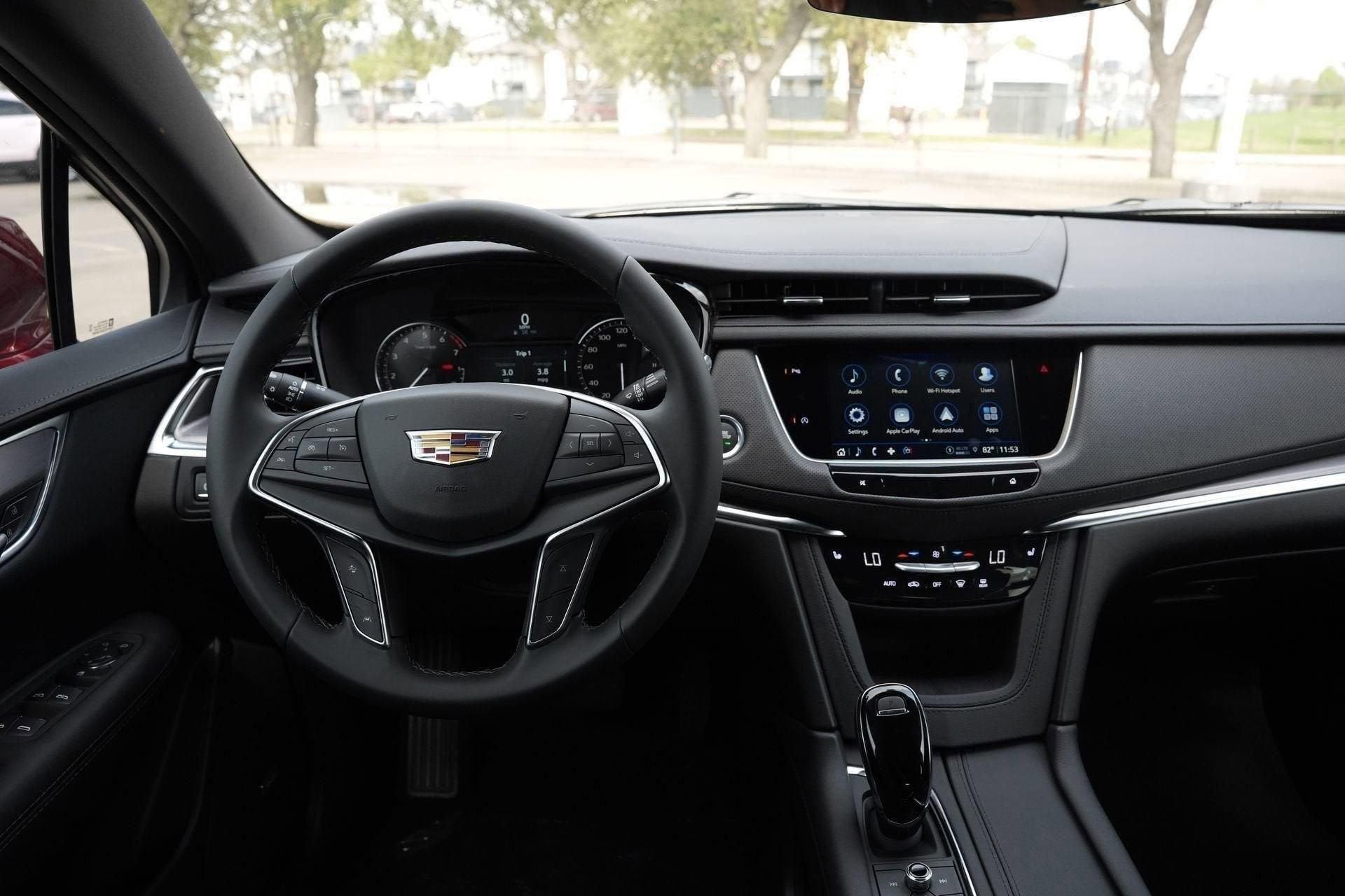 2026 Cadillac XT5 Luxury