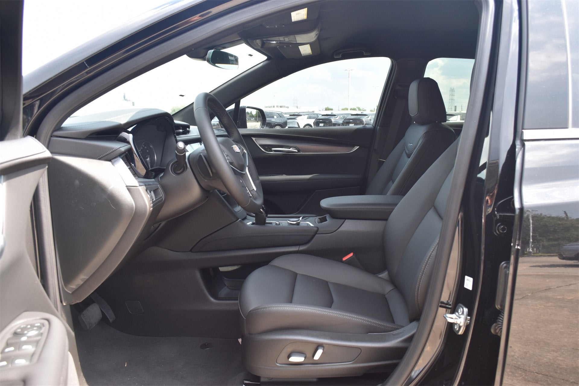 2025 Cadillac XT5 Luxury