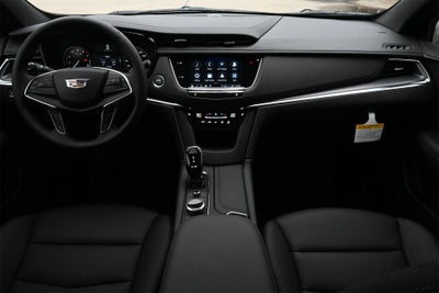 2026 Cadillac XT5 Luxury