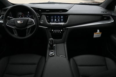 2026 Cadillac XT5 Luxury