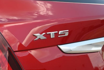 2025 Cadillac XT5 Luxury