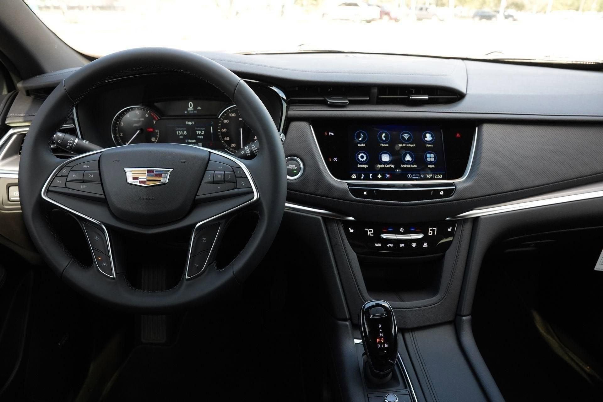 2026 Cadillac XT5 Luxury