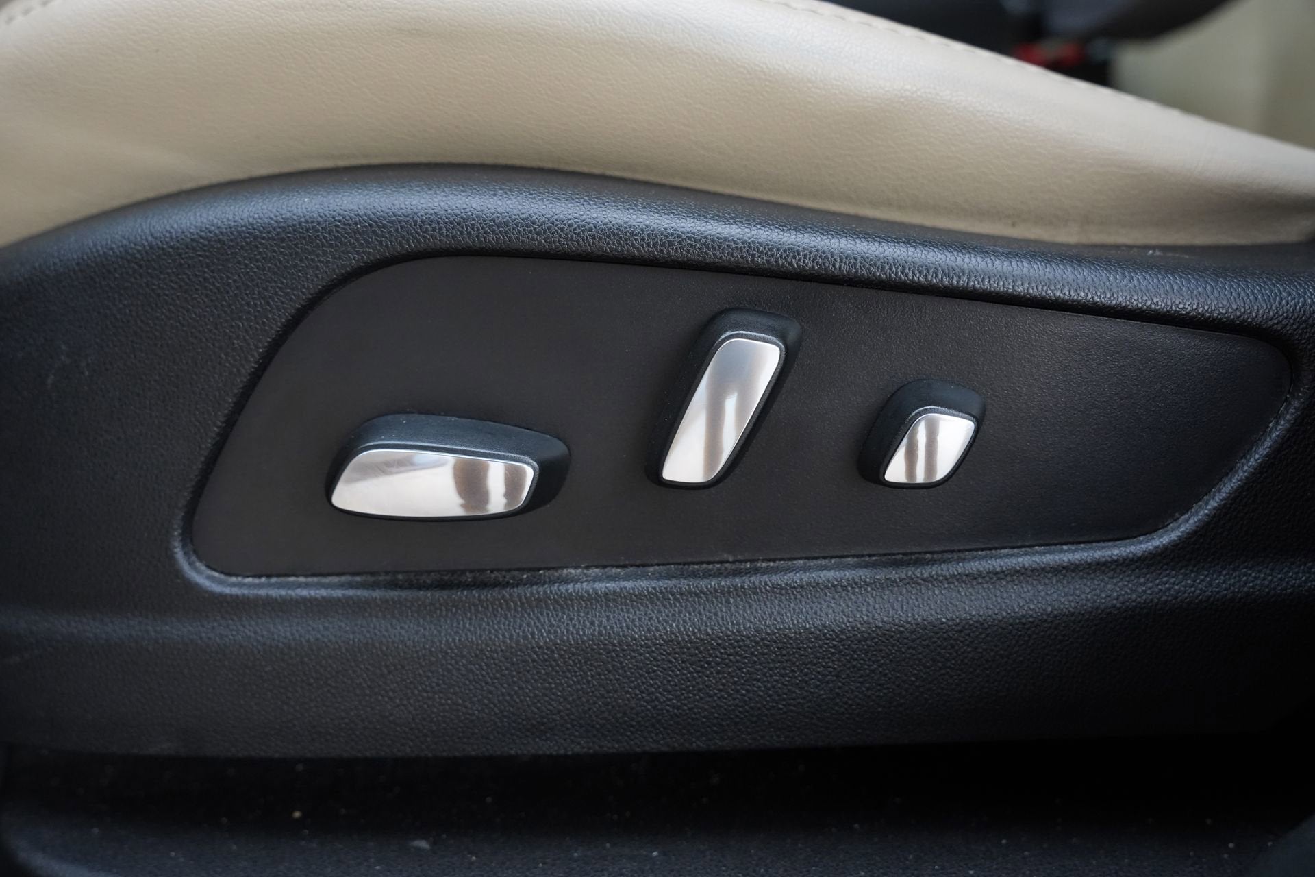 2017 Cadillac XT5 Luxury FWD