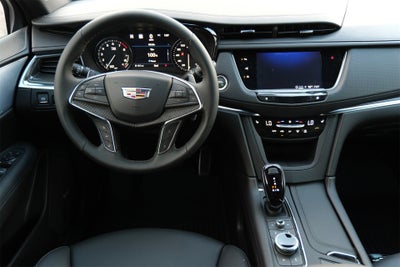 2025 Cadillac XT5 Sport