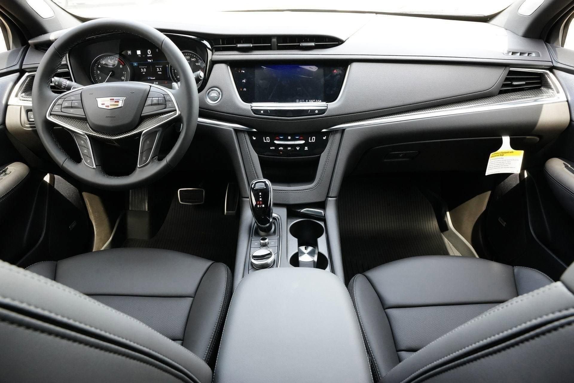 2025 Cadillac XT5 Sport