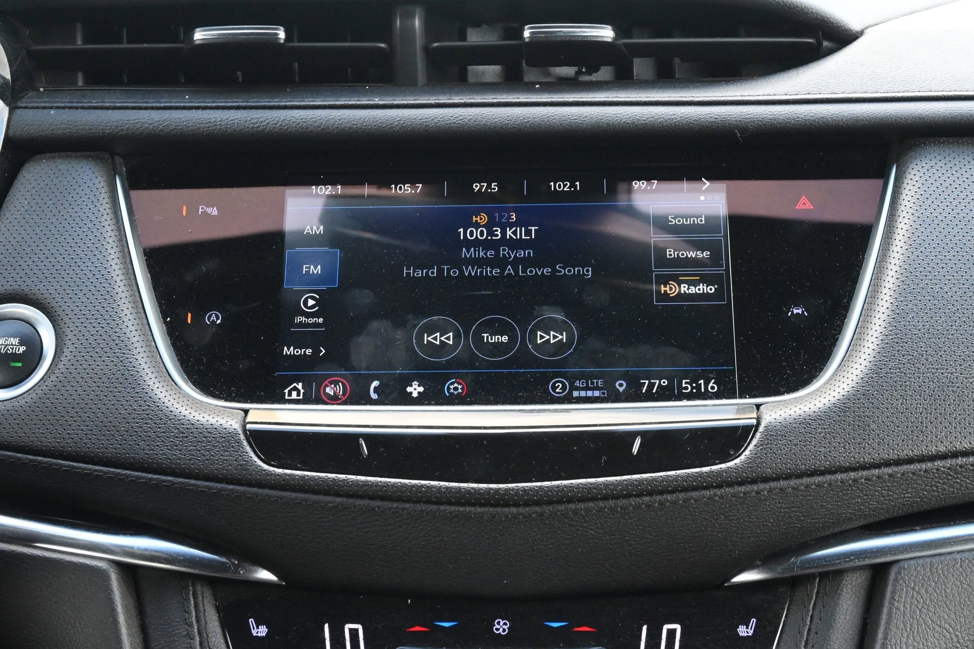 2022 Cadillac XT6 Luxury