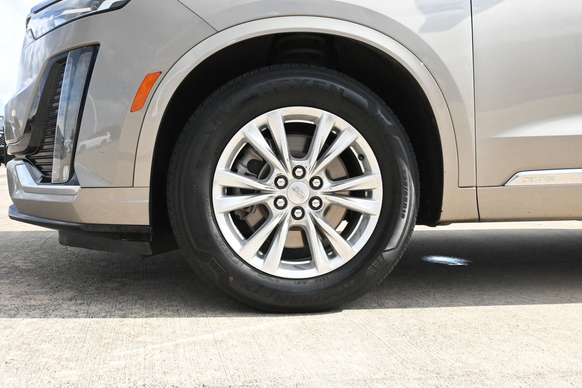 2022 Cadillac XT6 Luxury