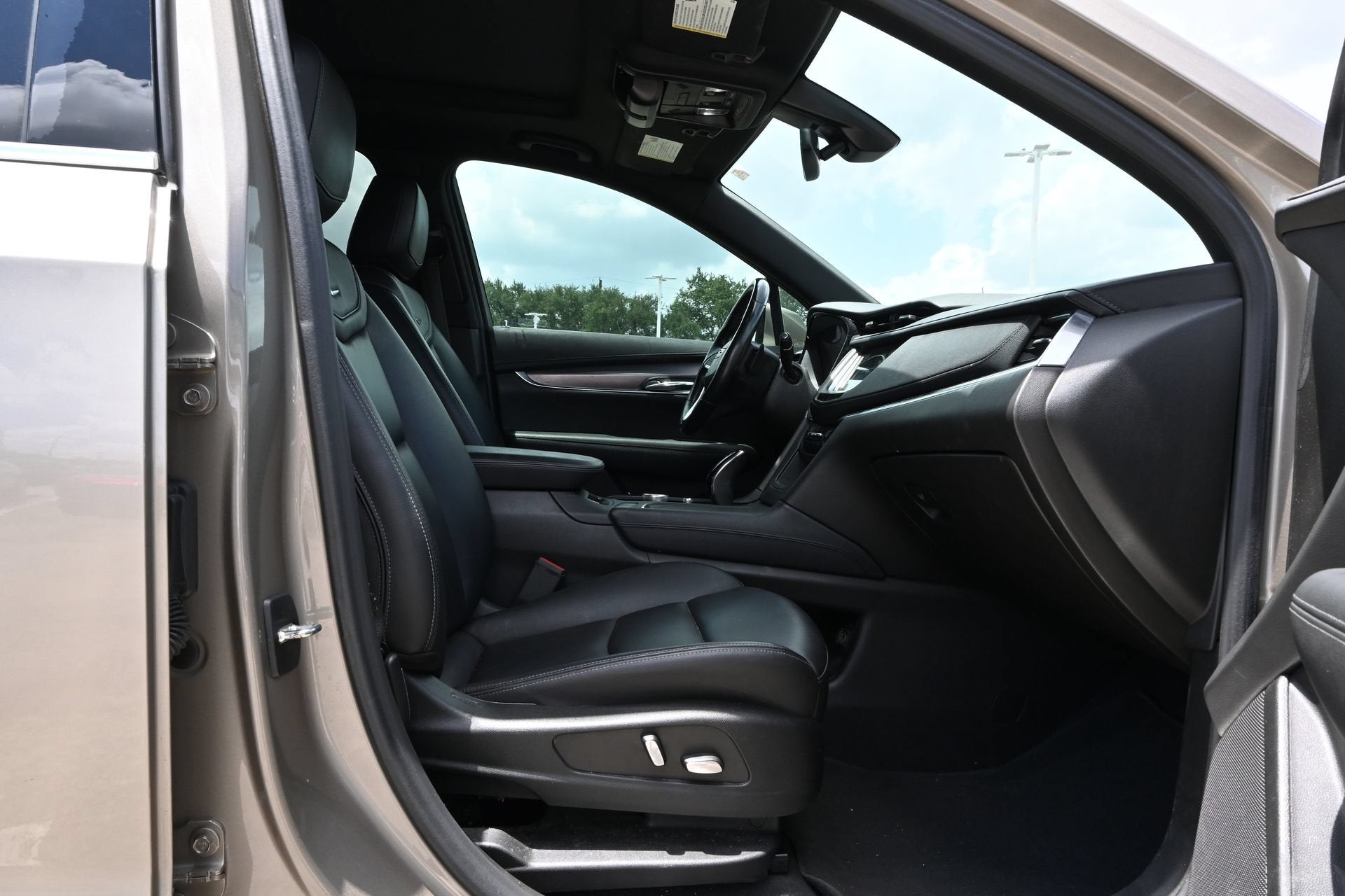 2022 Cadillac XT6 Luxury