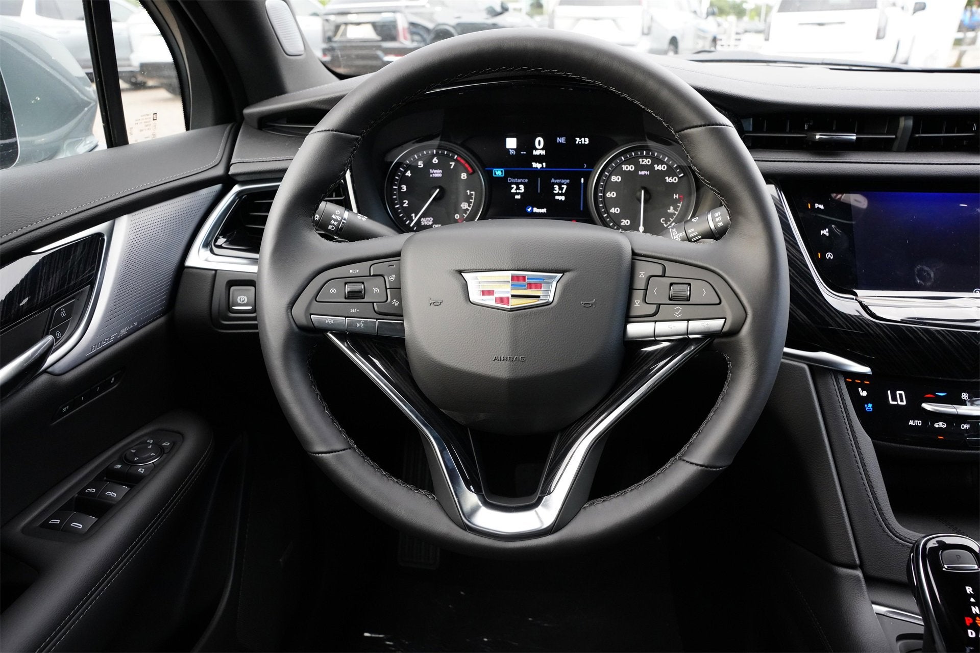 2025 Cadillac XT6 Premium Luxury