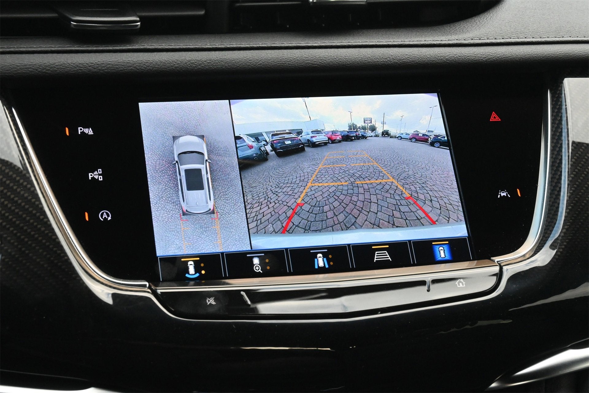 2025 Cadillac XT6 Sport