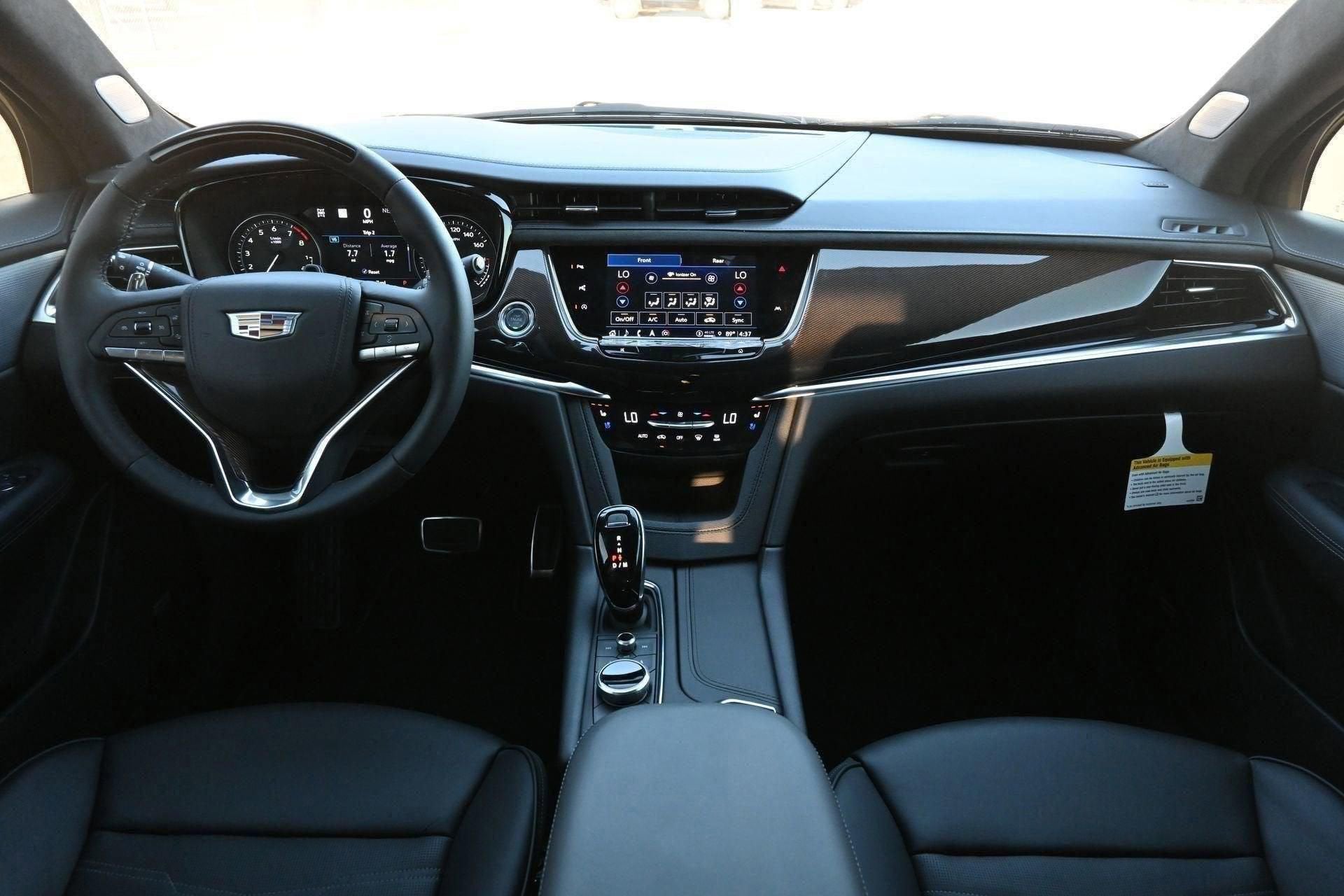 2025 Cadillac XT6 Sport