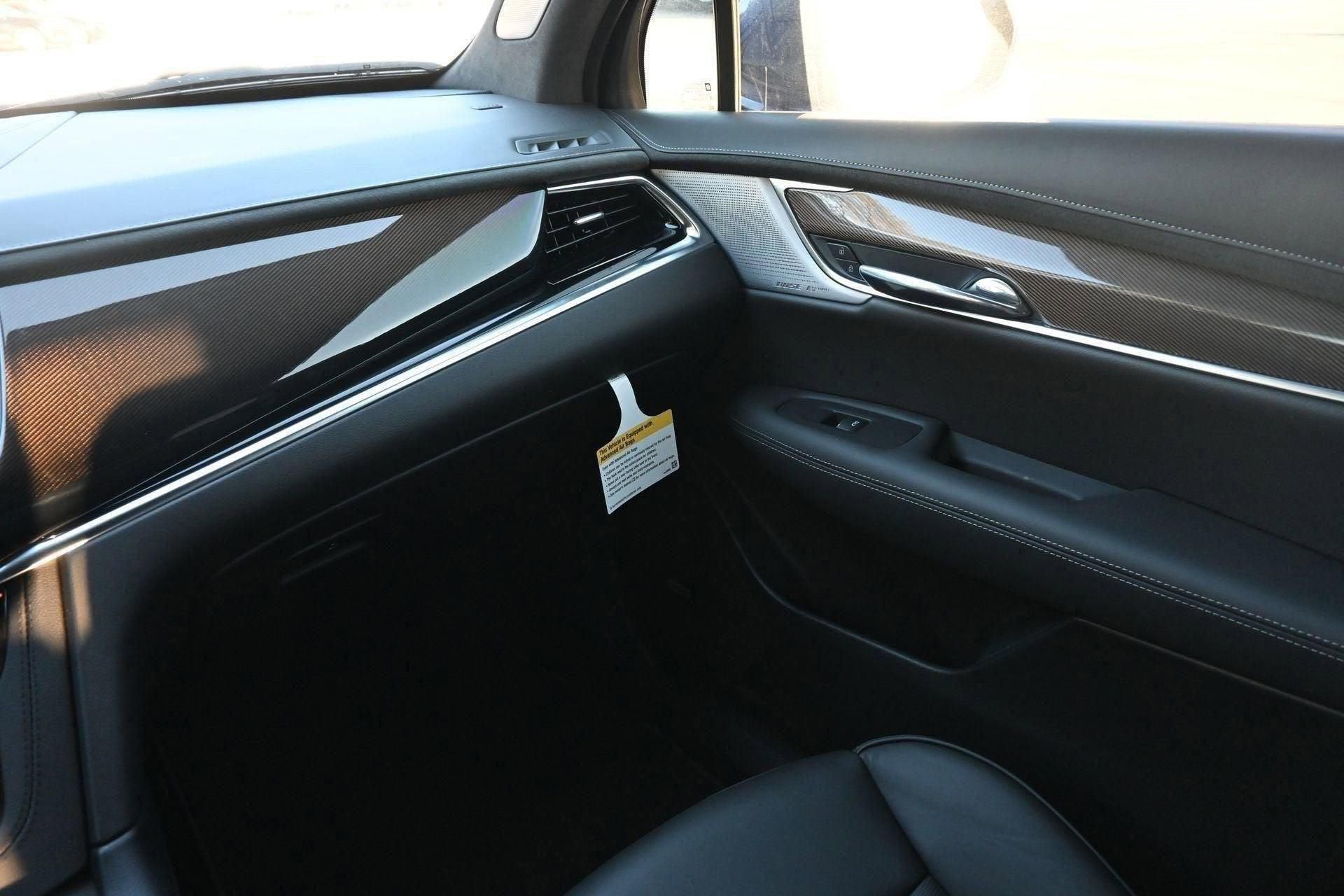 2025 Cadillac XT6 Sport